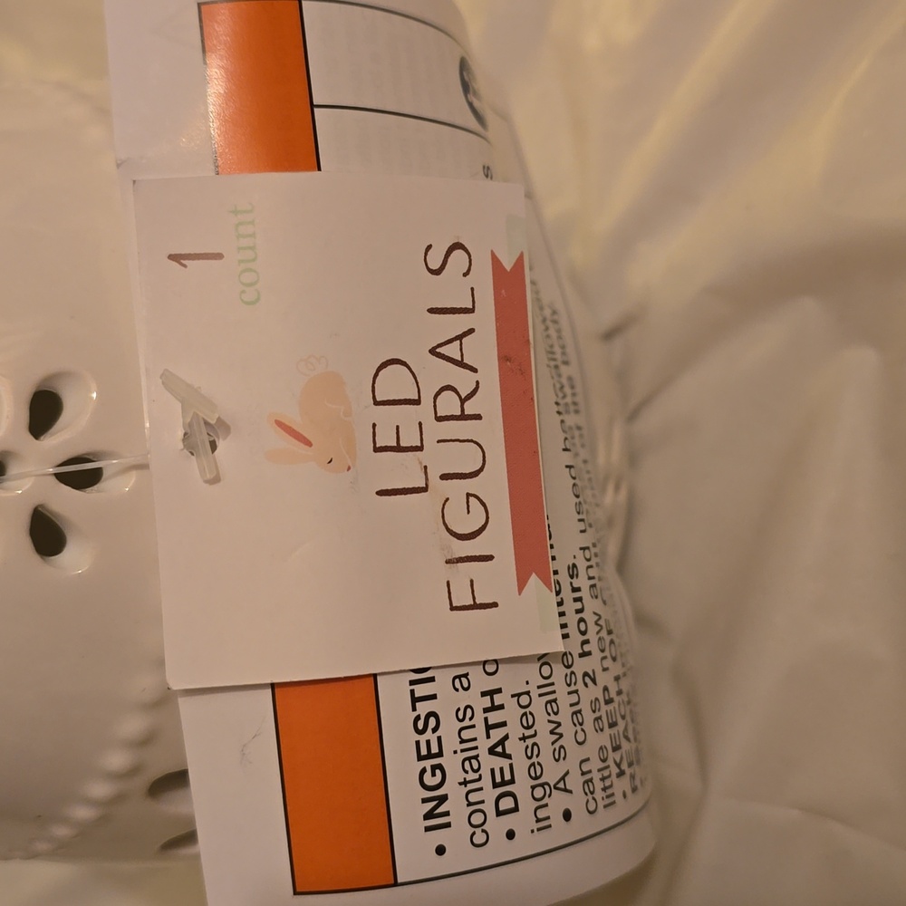 White Ceramic Egg LED Lantern For Easter - Picture 3 of 3